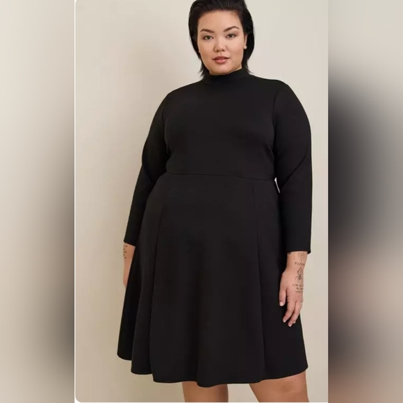 Torrid Black Mini Studio Cupro Mock Neck Dress. SIZE 00 - Picture 4 of 8
